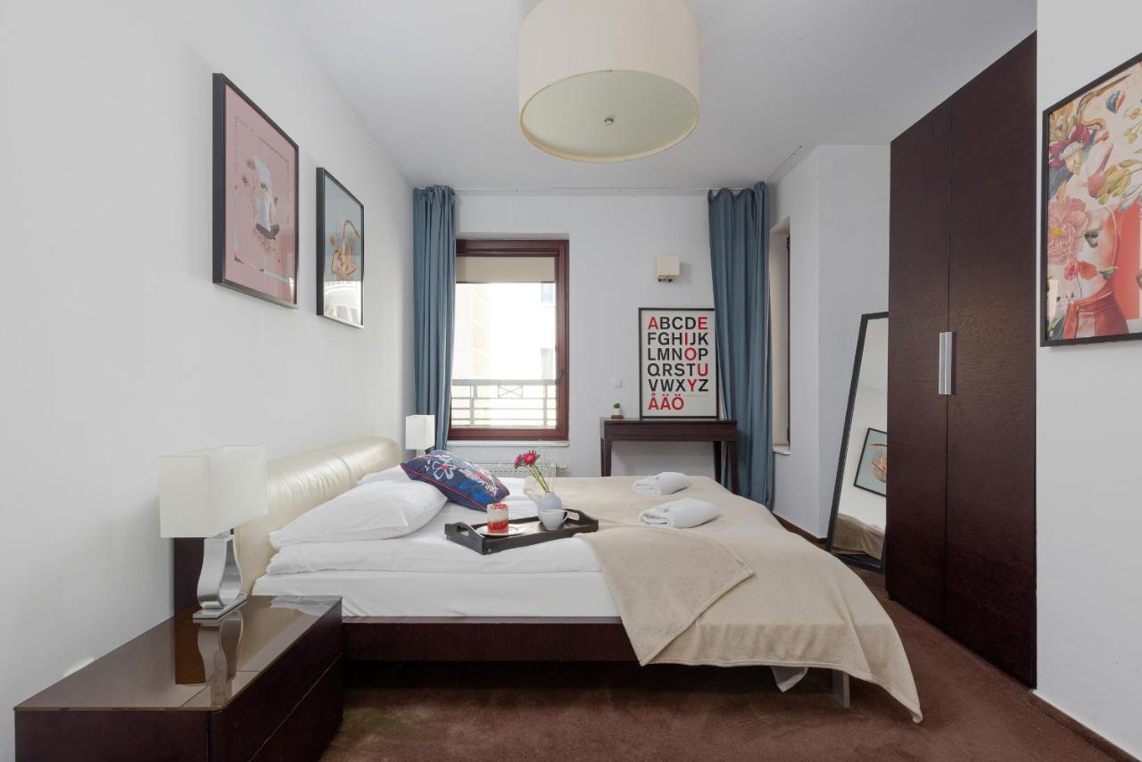 Residence on Wspólna Str. Apartment Warsaw by Renters Varsóvia Exterior foto